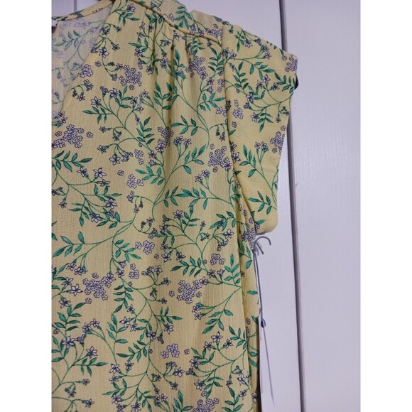 NWT Women's Liz Claiborne Short Sleeve Button-down Topsize XS Banana Floral - Picture 6 of 6